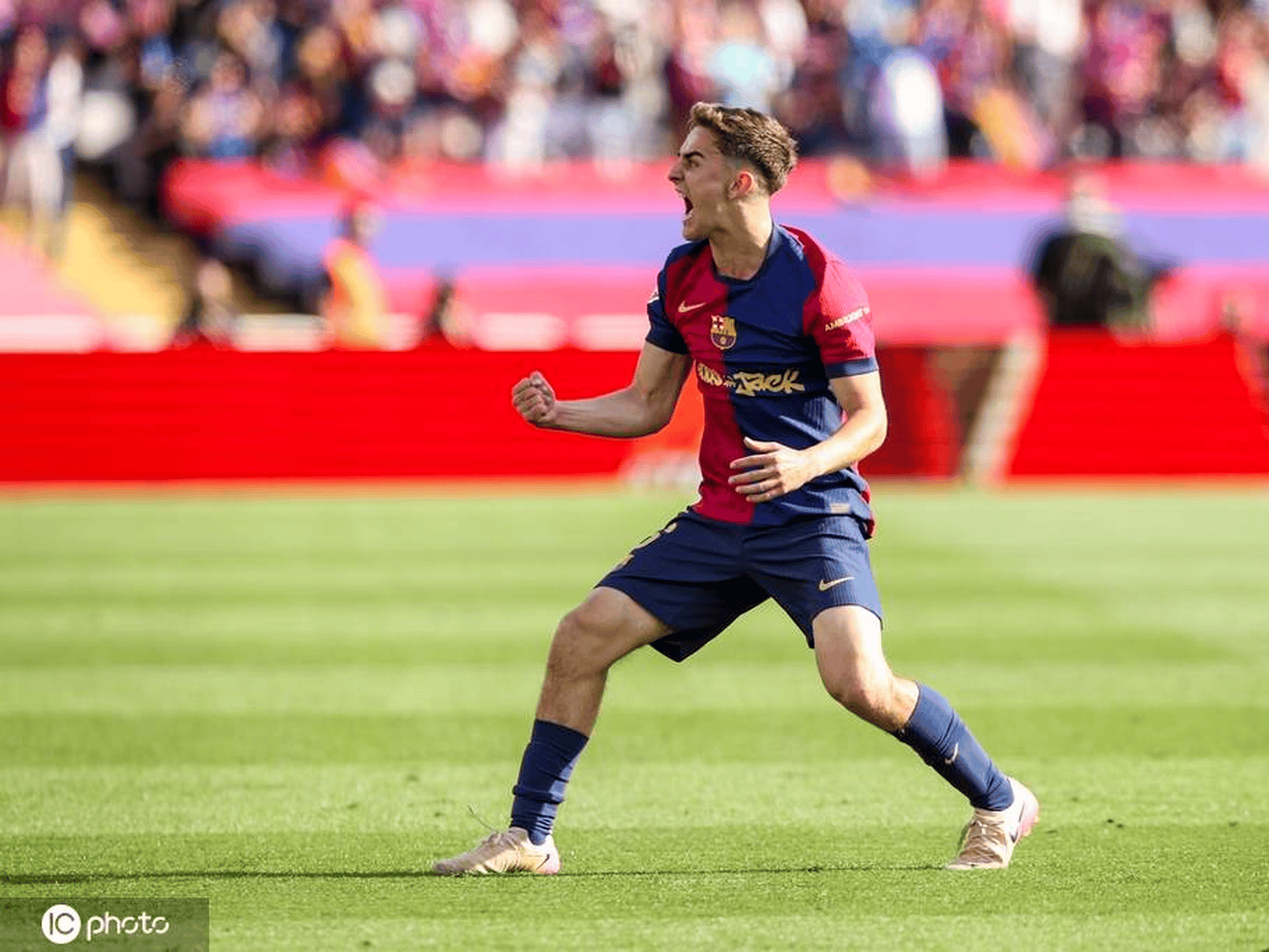 里程碑夜!皇家马德里遗憾出局,荷甲清晨刷纪录,质疑声仍在,团队化学反应显著的简单介绍 里程碑夜!皇家马德里遗憾出局,荷甲清晨刷纪录,质疑声仍在,团队化学反应显著的简单介绍