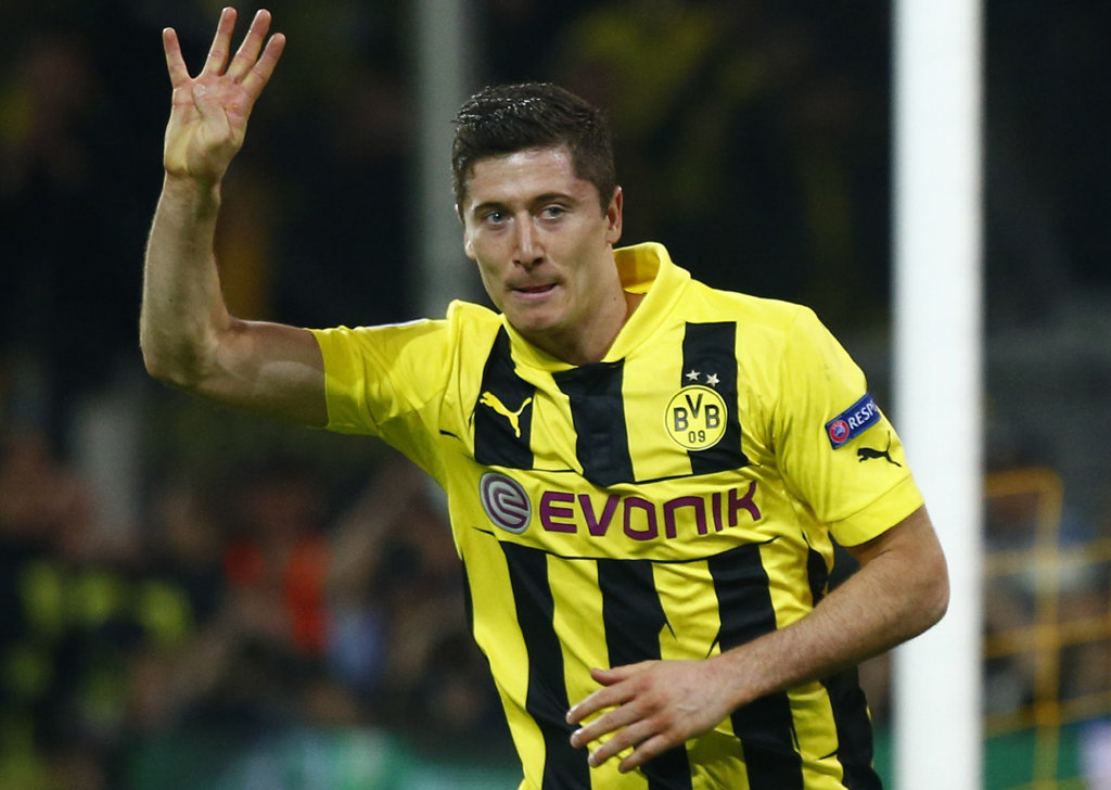 赛前多特蒙德调整名单以备意甲；伤情更新环节打磨；管理层满意；团队化学反应显著的简单介绍