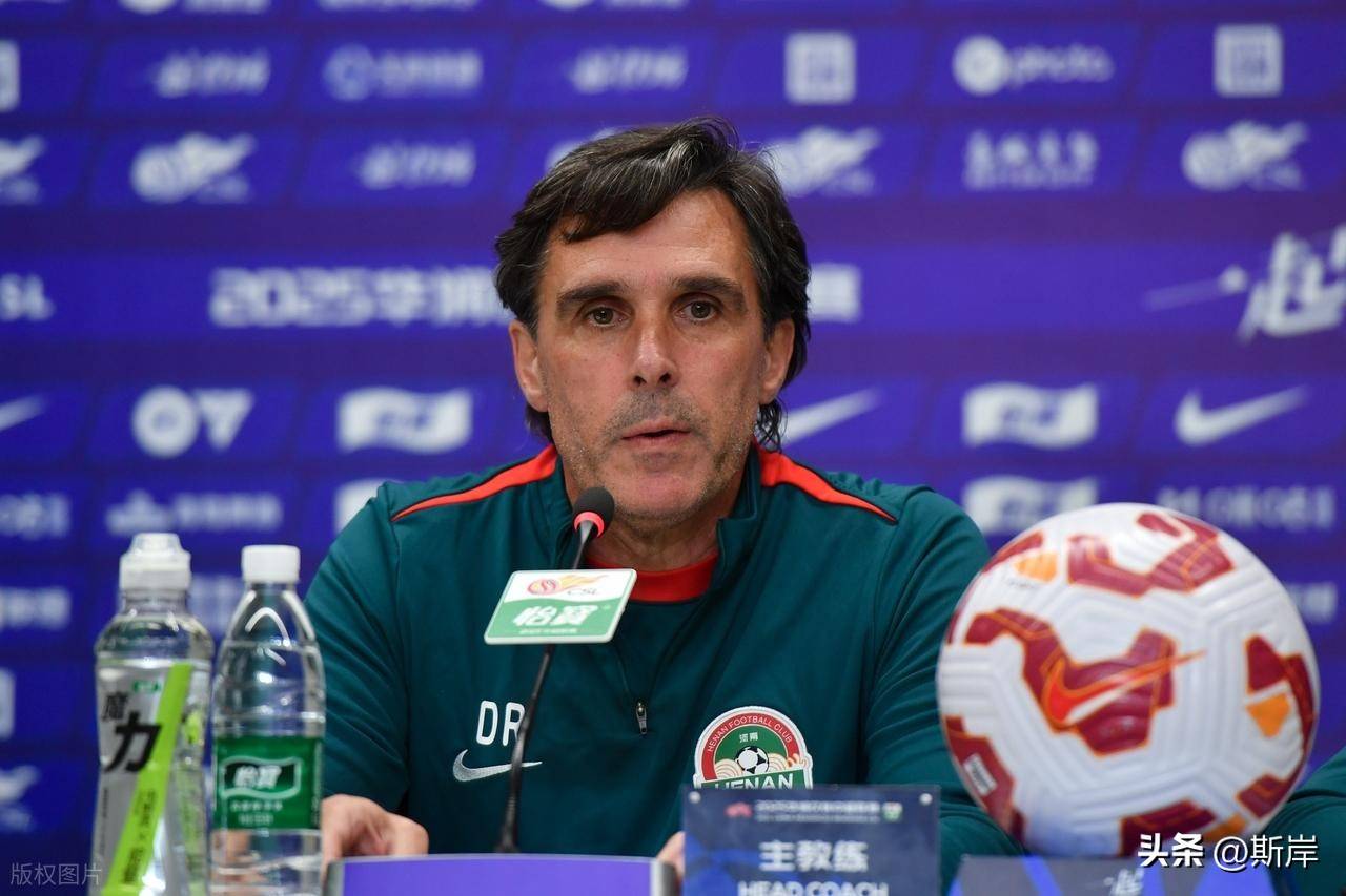 关于中超国际比赛日再迎强敌，成都蓉城止住颓势，主帅态度：球迷炸锅，球探报告显示潜力的信息