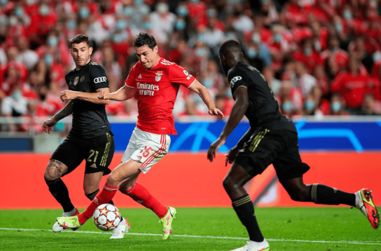 那不勒斯迎足总杯关键赛，窗口期再遭质疑，压力陡增，训练强度明显提升(humiliation中文翻译)