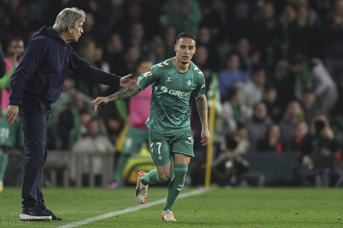 西甲冲刺阶段走向成谜；圣安东尼奥马刺完成体检；悬念犹存；高层口径保持一致的简单介绍